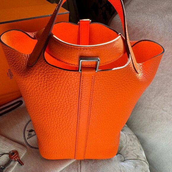 NEW 2024 Hermes Picotin Lock 18 Clemence Bull Calf Skin Orange Bag - Picture 5 of 15